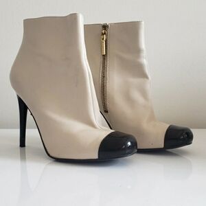 Vintage GUESS Tuxedo Ankle Boots